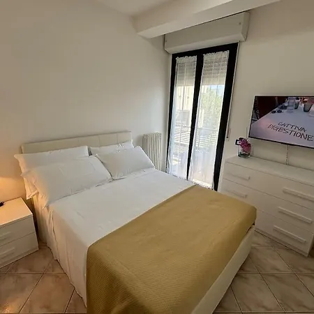 Farfalla Fronte Mare - * Rimini