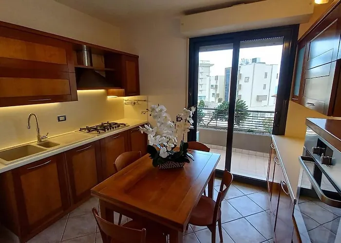 Farfalla Fronte Mare - *